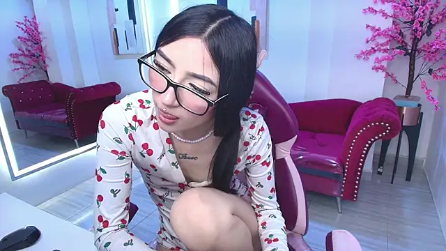 Czat XXX na żywo – Emily_andrews