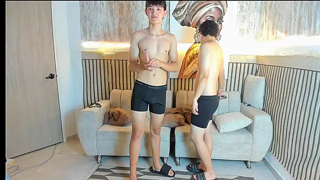 Houseofwarrios Adlı Modelin Canlı XXX Sohbeti