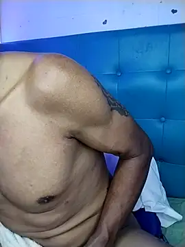 El_junior21 – Naživo XXX chat
