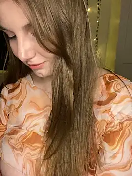 MilaSweetie Adlı Modelin Canlı XXX Sohbeti