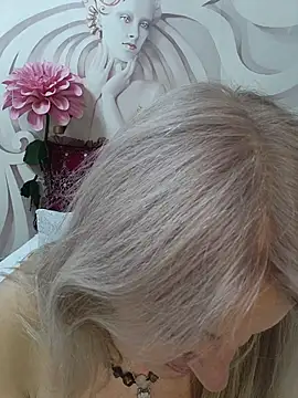 AvrilMillers Chat XXX live