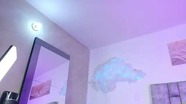 MiiaBlumm_'s Live XXX Chat