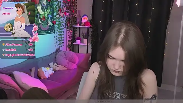 Dilara_xBaby élő XXX-chatje