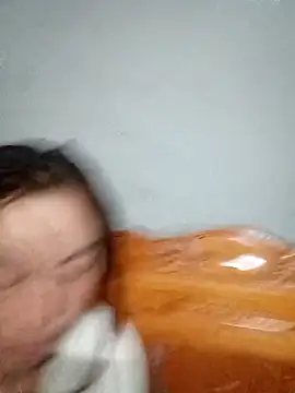Lunababy3 网络视讯表演