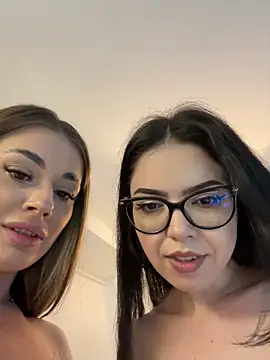 IsabellaEtthan's Webcam Show