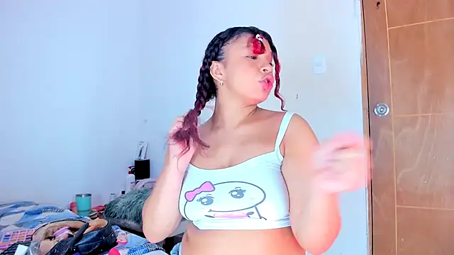 Emily_Coper18 élő XXX-chatje
