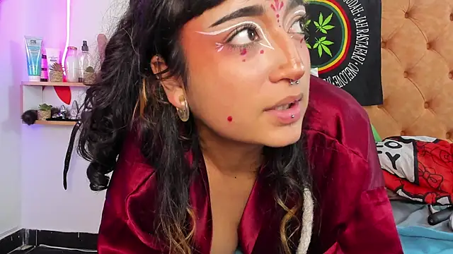 MeowMota_ Adlı Modelin Canlı XXX Sohbeti