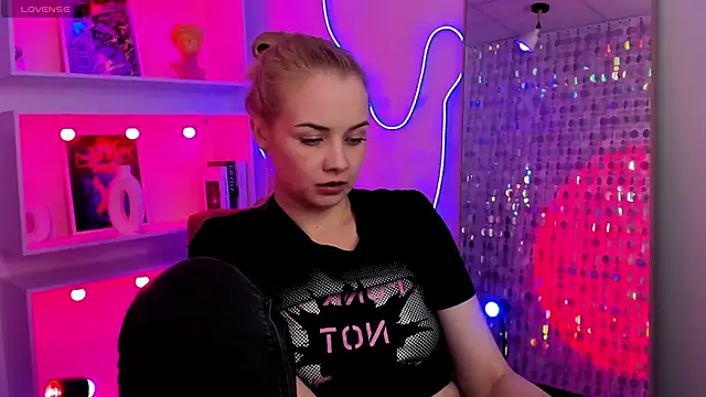 دردشة StephanieSweety الجنسية المباشرة