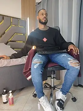 Oliver_bigblack_cock: διαδικτυακό σόου στην κάμερα