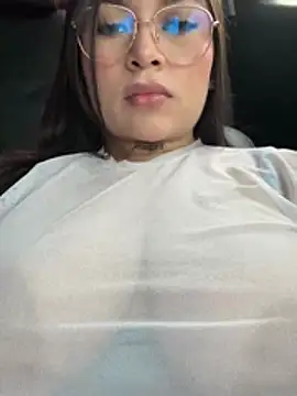 Skyy_Angel Adlı Modelin Canlı XXX Sohbeti