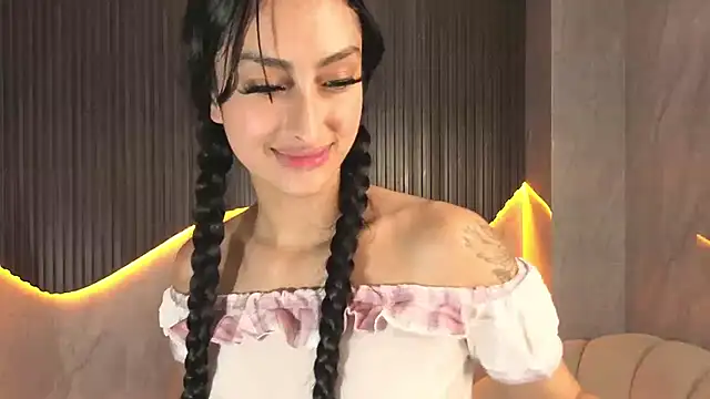 XXX chat uživo modela Tifany_Tx