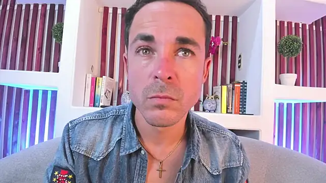 Chat XXX ao vivo de Adams_Sanz