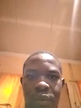 _kaycums_10 élő XXX-chatje