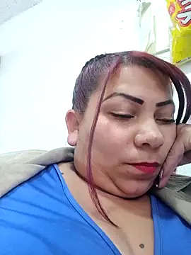 Alyona21 Adlı Modelin Canlı XXX Sohbeti