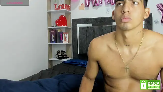 XXX chat uživo modela Grace_and_Milo