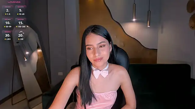 LucieMartin Chat XXX in diretta