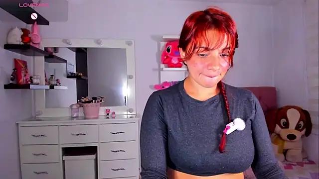 Vannessa__Shy Adlı Modelin Canlı XXX Sohbeti