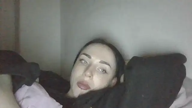 Trinsy_Love élő XXX-chatje