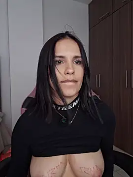 heyshaa Chat XXX in diretta