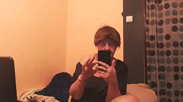 MioritaHard's Live XXX Chat