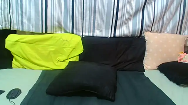 AfricanBigAssxx98's Webcam Show
