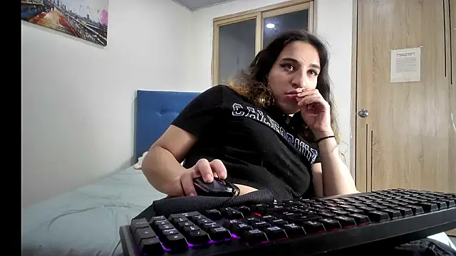MEW_ALIX Adlı Modelin Web Kamerası Şovu