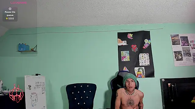 Webkamerová show TYLERhHOT2005