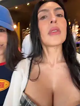 CorinVeil's Live XXX Chat