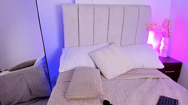 KaliBloom – Naživo XXX chat