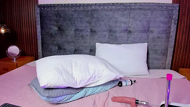 Chloe_dolls18 live XXX chat