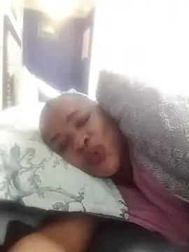 BUSTYQUEEN56_ webkamerás műsora