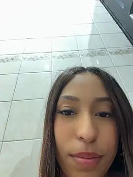 Chat XXX ao vivo de MiaCamille_