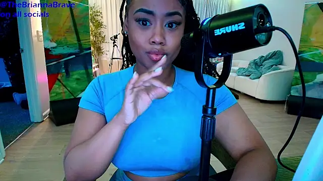 BriannaBrave's Live XXX Chat