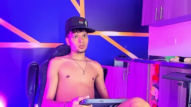 Iam_steven_'s Webcam Show