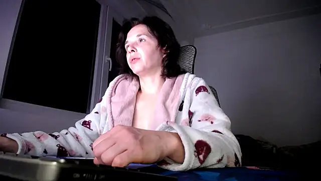 Czat XXX na żywo – SmokerLety