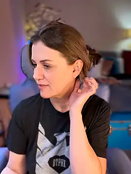 Pokazy przed kamerką – MaiseKnox
