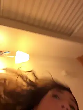Chat +18 de vellaah ao vivo