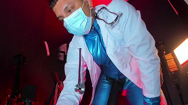 Master_Connor_BDSM's Live XXX Chat