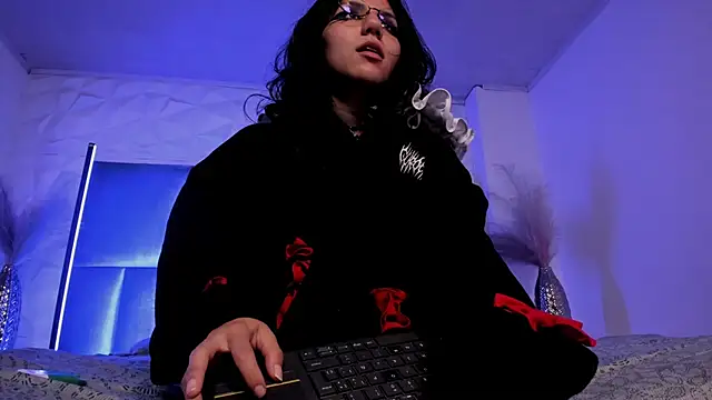 HollyPeach 라이브 XXX 채팅