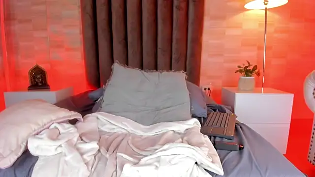 Isaac_Grey Chat XXX in diretta