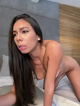 EllaSanz_ লাইভ XXX চ্যাট