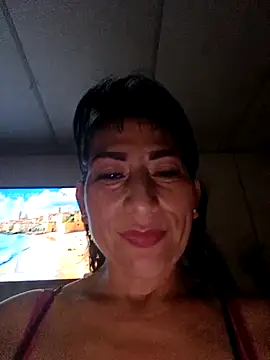 Lucia_Rios Adlı Modelin Canlı XXX Sohbeti