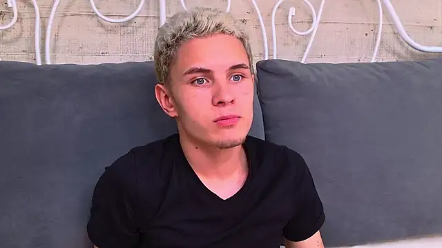 SamMiler Chat XXX live