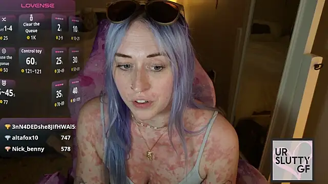 ursluttygf Chat XXX in diretta