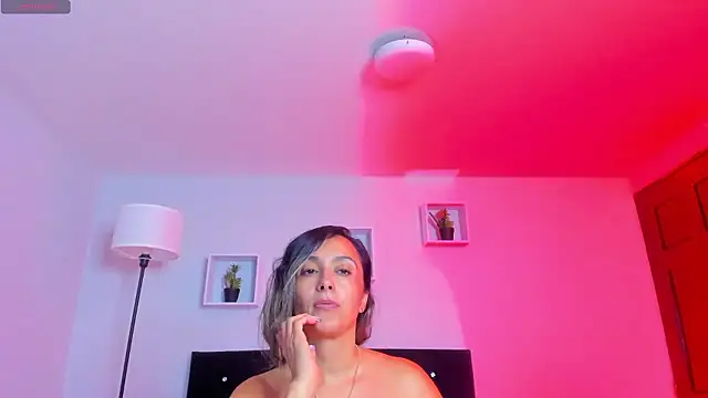 Victoria_Rose_ Adlı Modelin Canlı XXX Sohbeti