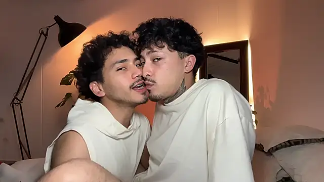 Noah_and_Steven webcam show