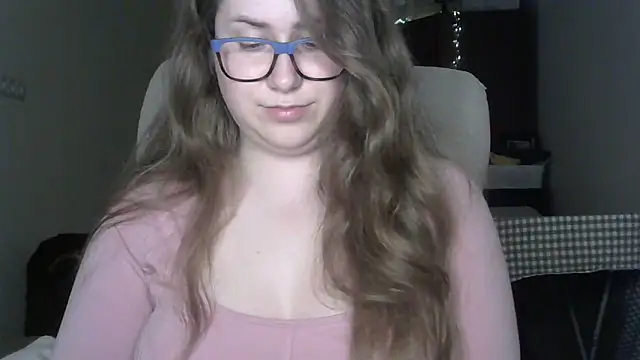 SeasonalSomeone's Live XXX Chat
