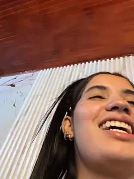 دردشة Lucy_engel الجنسية المباشرة