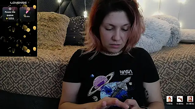 Sharma_Amayra élő XXX-chatje
