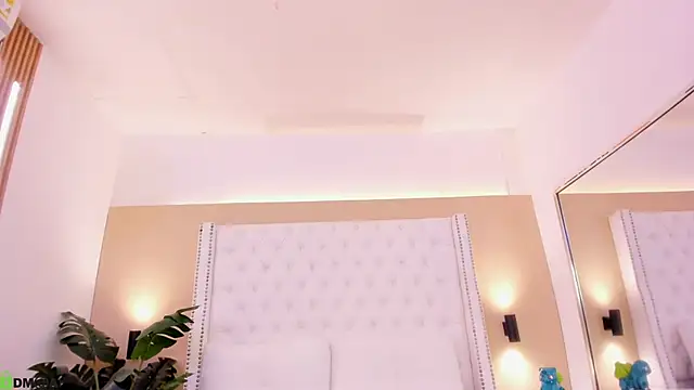 celeste_wayneのライブXXXチャット